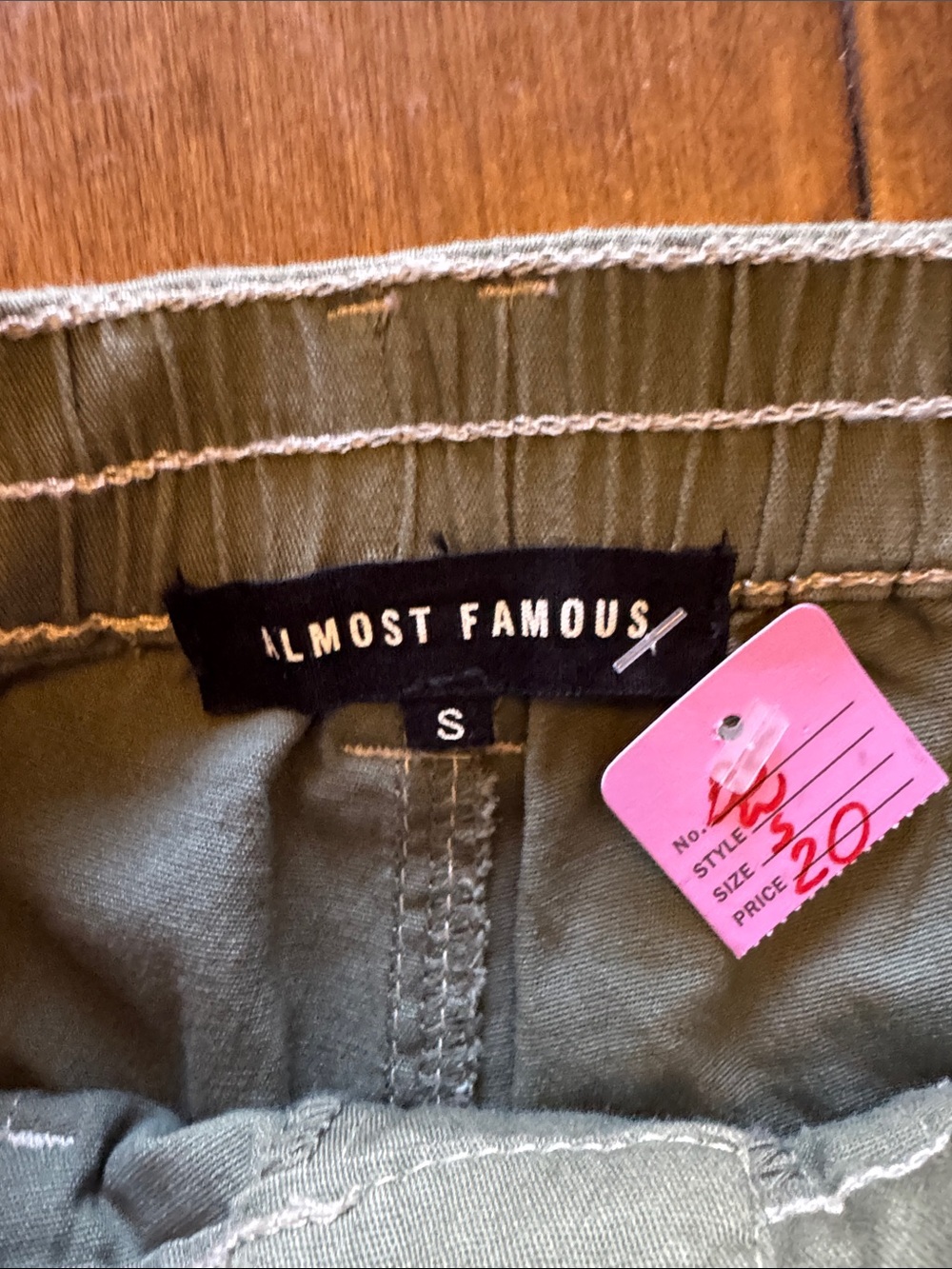 Almost Famous Olive Green Cargo skater Pants woman’s small. Brand new - Picture 2 of 5